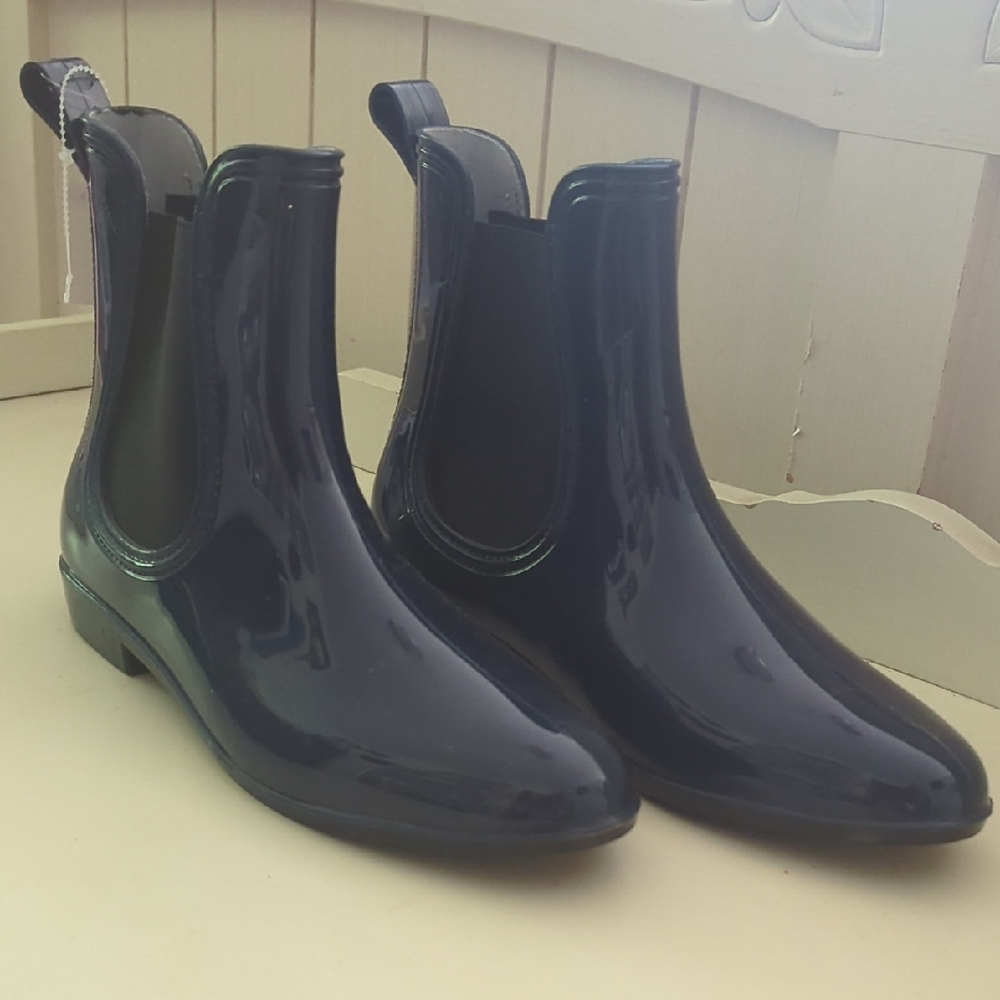 St. John's Bay Women's Navy Rain Boots